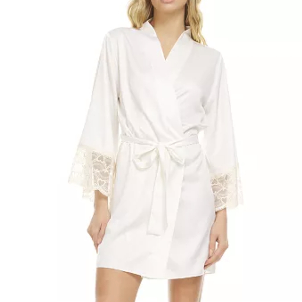Flora Nikrooz Robe - Picture 2 of 3